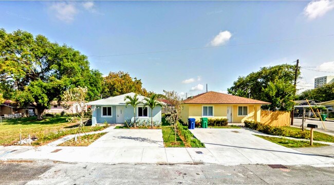 Building Photo - 2435 NW 52 ST