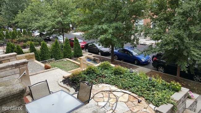 Building Photo - 1347 Euclid St NW
