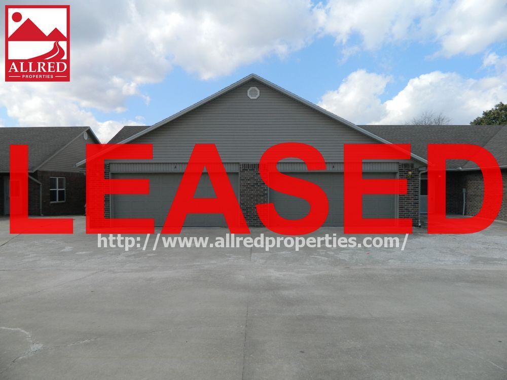 2697 N Center St Unit D, Fayetteville, AR 72701 Room for Rent in Fayetteville, AR