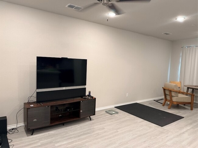 Photo - 2909 Bluets Dr Townhome