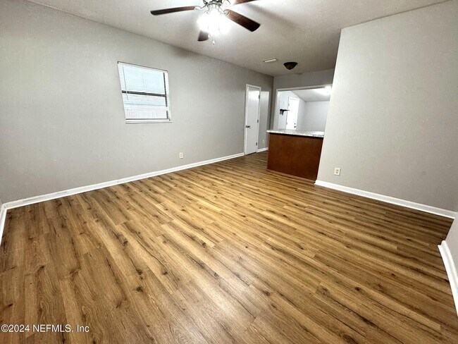 Foto del edificio - 447 Brighton Ave