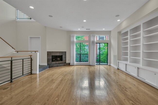 Building Photo - 1503 California St