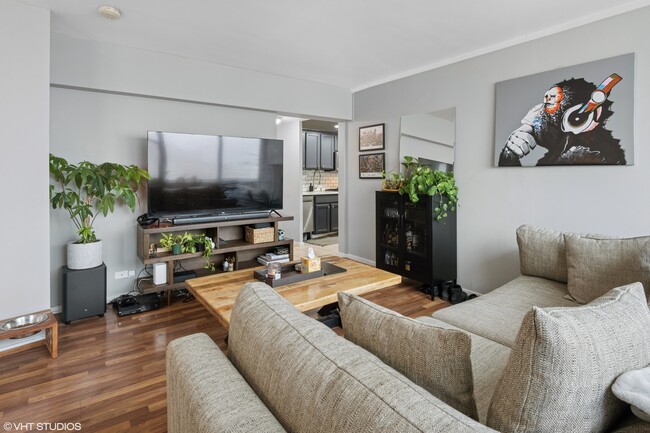Foto del edificio - 1150 N Lake Shore Dr