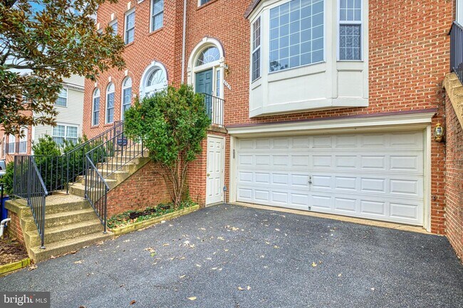 Foto del edificio - 5742 Governors Pond Cir