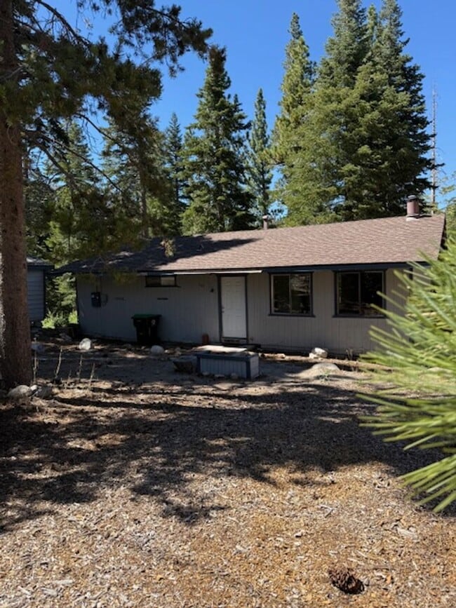 Building Photo - 641 Yucatan St