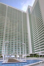 Building Photo - 1800 N Bayshore Dr