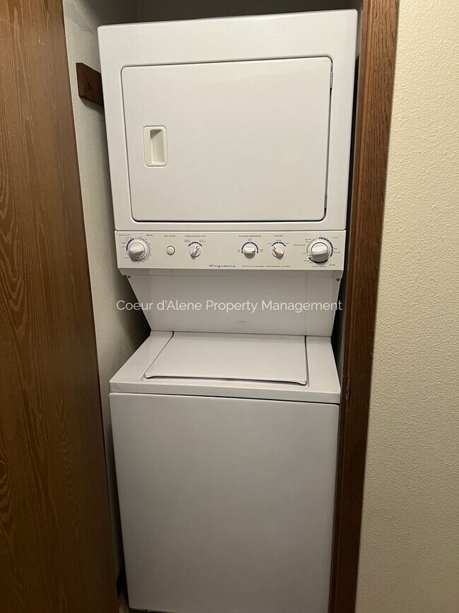 Foto del edificio - 1 bed, 1 bath Condo on Hayden