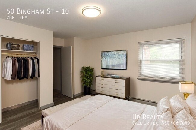 Building Photo - 50 Bingham St