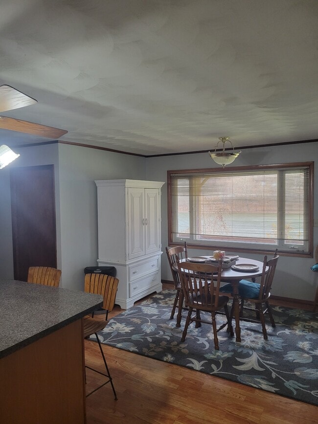 Building Photo - 5411 Starling Dr