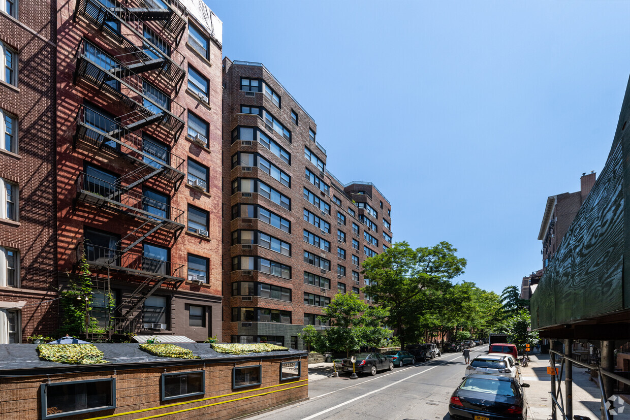 Primary Photo - 45-55 W 10th St