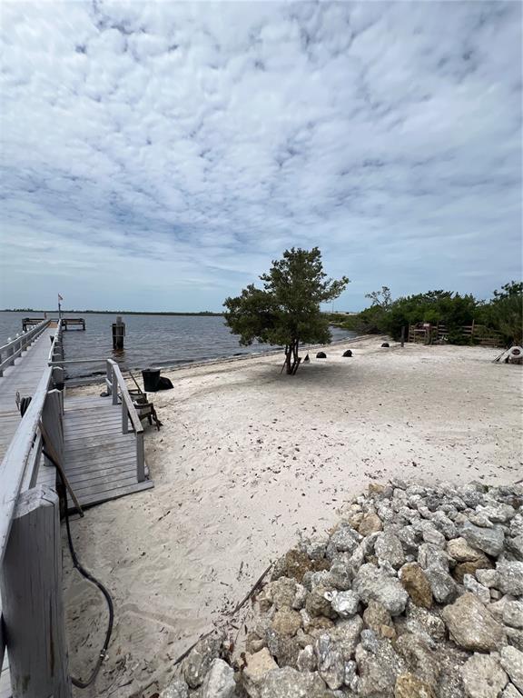 Building Photo - 14459 River Beach Dr