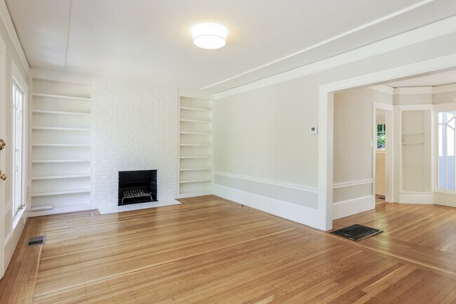 Foto del edificio - 3879 Fruitvale Ave