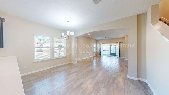 Building Photo - 1833 Mathews Manor Dr