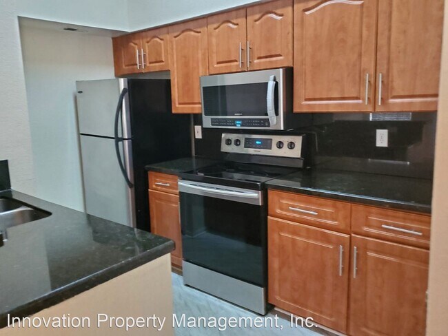 Building Photo - 2 br, 2 bath House - 2226 Metropolitan Way...