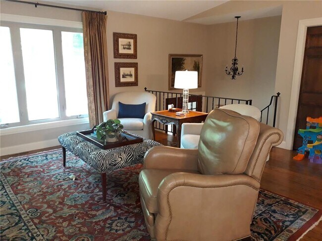 Foto del edificio - 3939 Cottage Ln