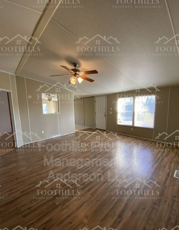Building Photo - 924 Lebanon Rd
