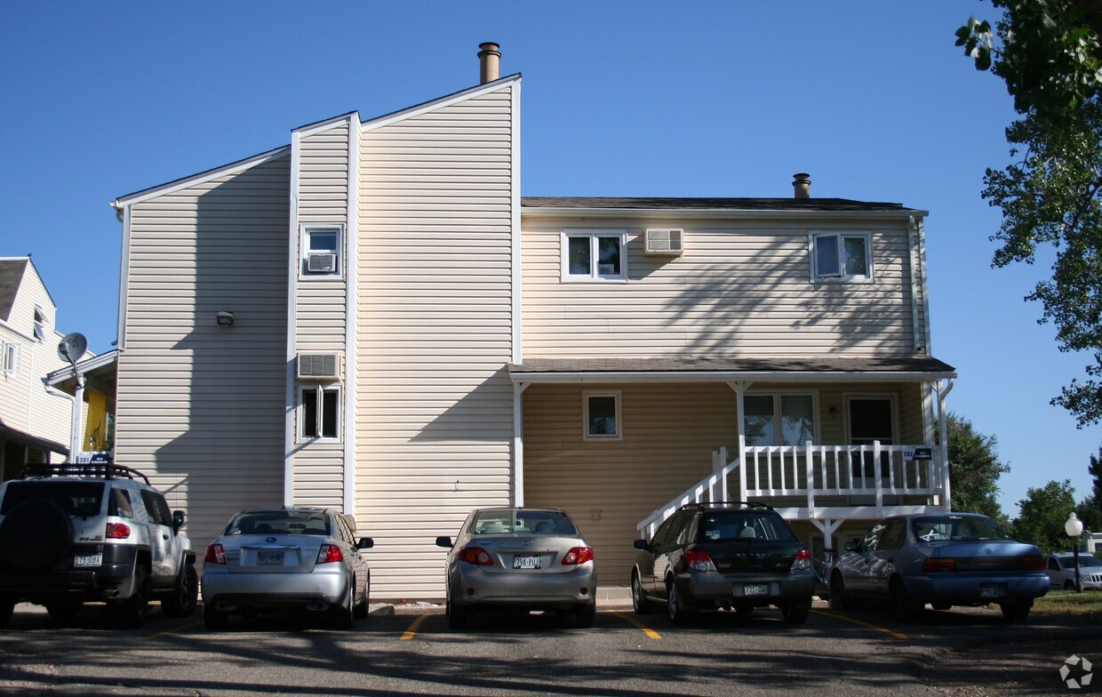Building Photo - 9513 W Alameda Ave