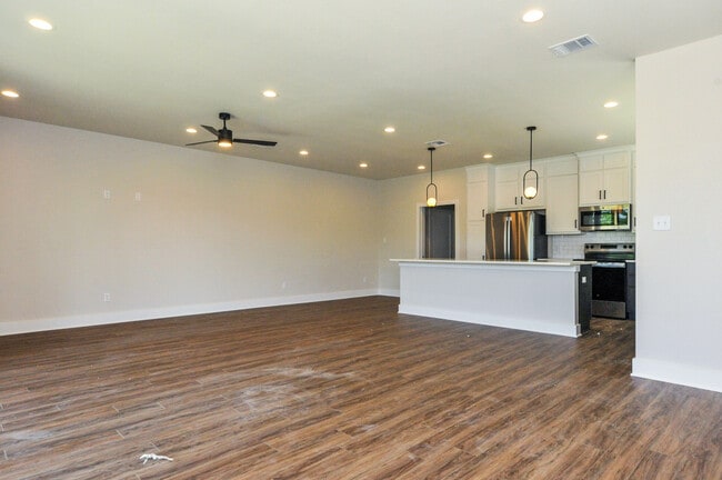 Building Photo - 307 Cooner St