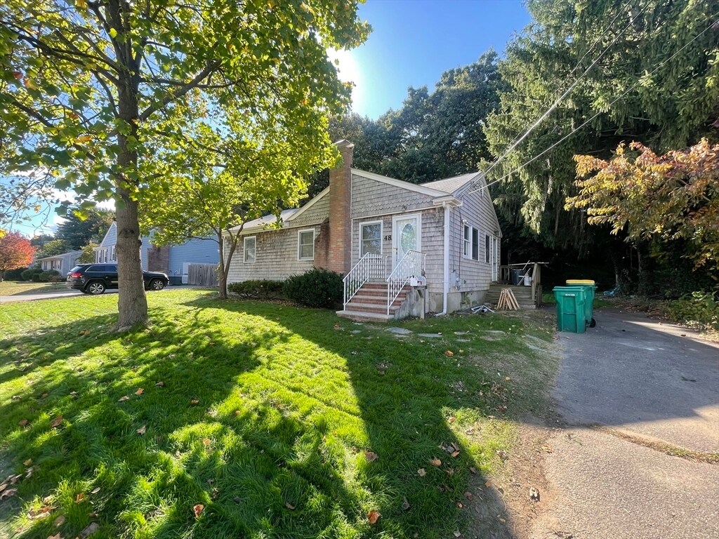 Primary Photo - 48 Bornwood Dr