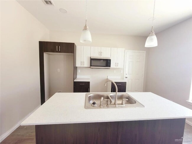 Foto del edificio - 11 East St