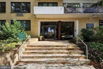 Building Photo - 3601 Wisconsin Ave NW