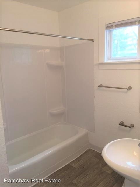 Building Photo - Studio, 1 bath Room For Rent - 704 Stoughton