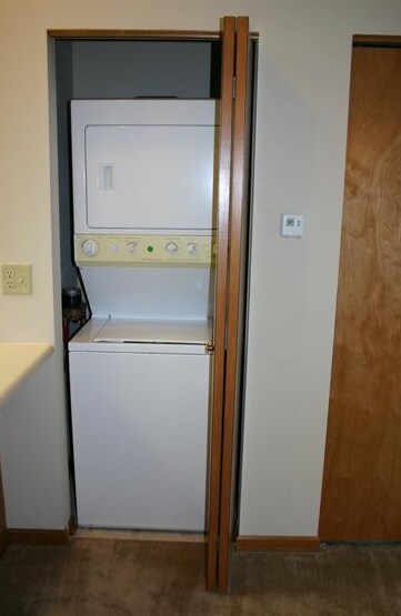 Stackable washer and dryer in unit - 117 N Terrace Ave