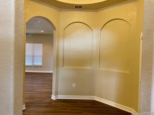 Foto del edificio - 8634 Shady Mountain