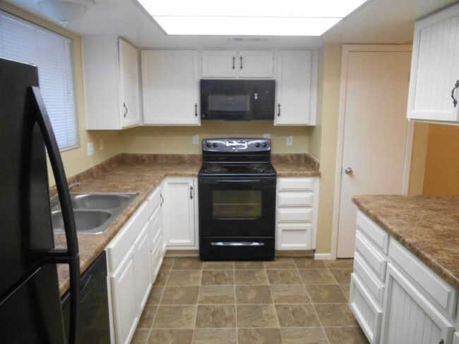 Foto del edificio - 1428 E Harmony Ave