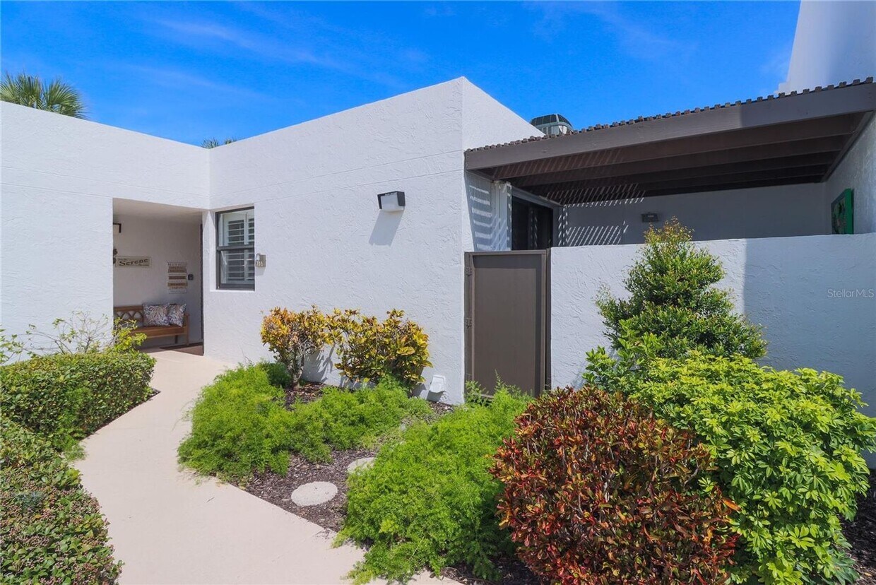 Furnished Short Term! House Rental in Longboat Key, FL