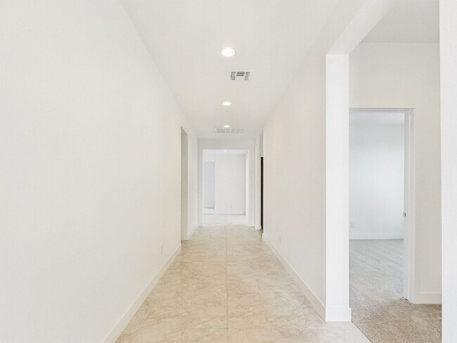 Photo - Spacious Oasis in Rancho Mercado Apartment
