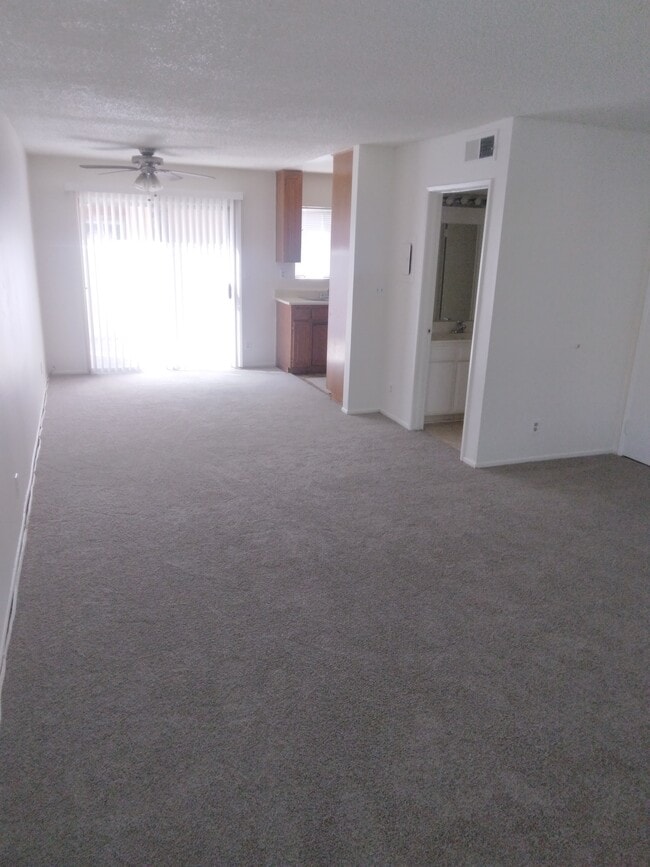 Foto del edificio - 9660 Sepulveda Blvd