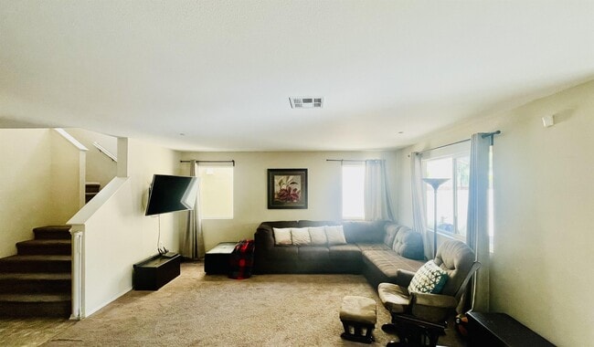Building Photo - 34212 Woodmont