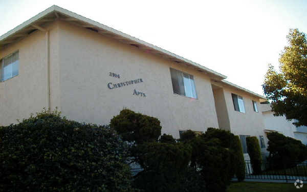 Building Photo - Christopher Apartments