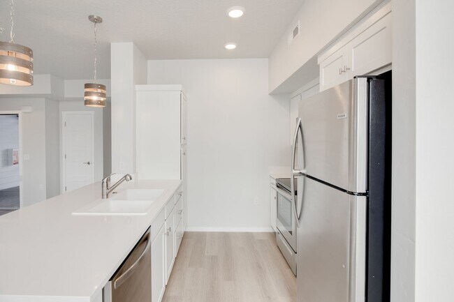 Foto del edificio - 2 Bedroom Apartments in Caldwell With Styl...