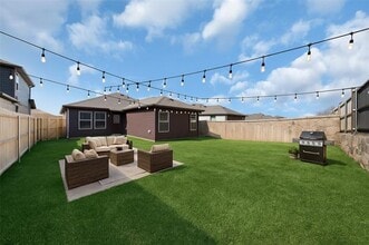 Building Photo - 300 Fairmeade Dr