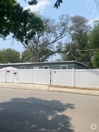Building Photo - 5415 Buena Vista St