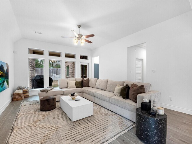 Foto del edificio - 24543 Songlark Bend Dr