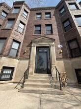 Building Photo - 4055 S Calumet Ave