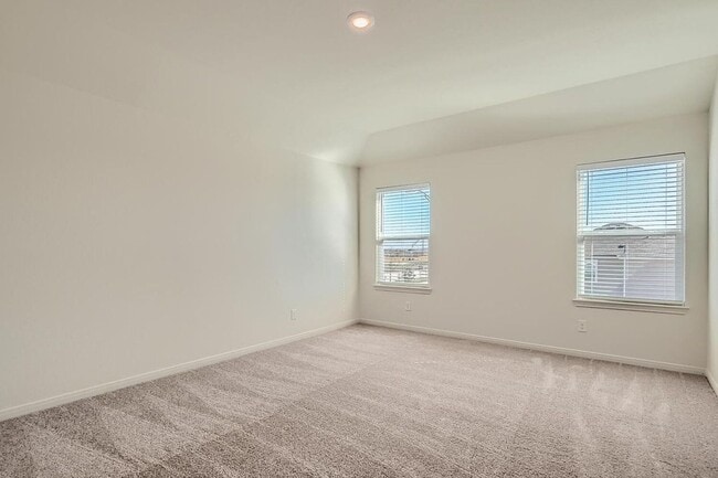 Building Photo - 2200 sq. ft. 4 bed/2.5 bath in Converse
