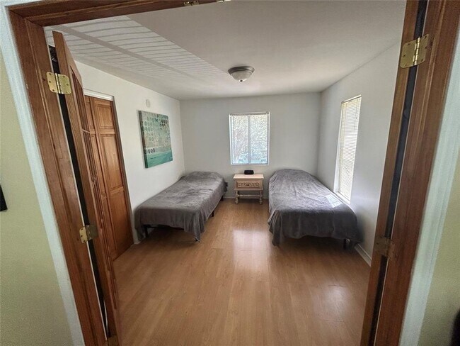 Foto del edificio - 4812 Avenue G Ave