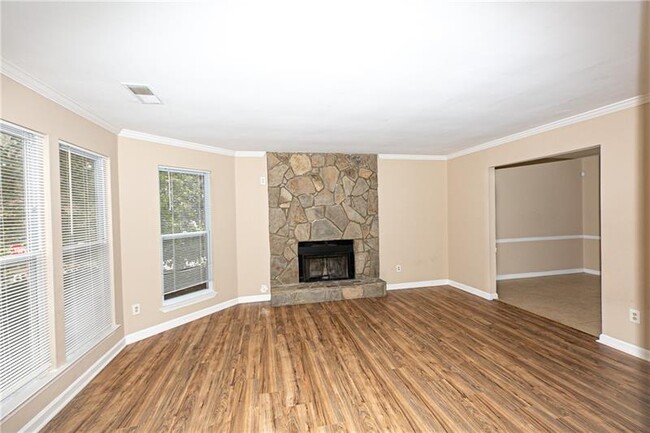 Building Photo - 3281 Adelade Ct