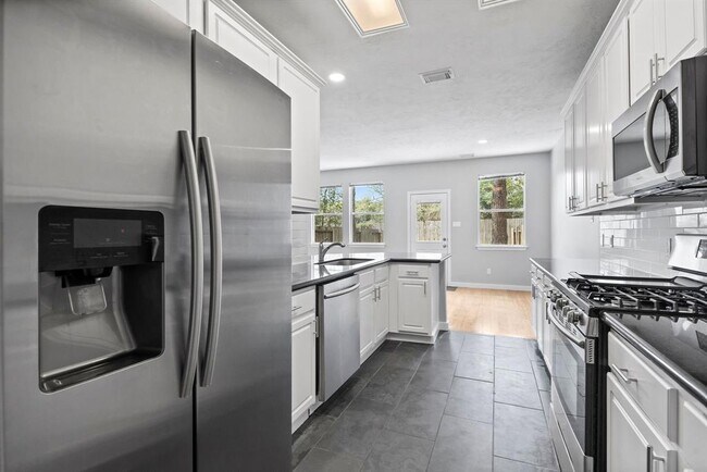 Building Photo - 67 S Burberry Park Cir
