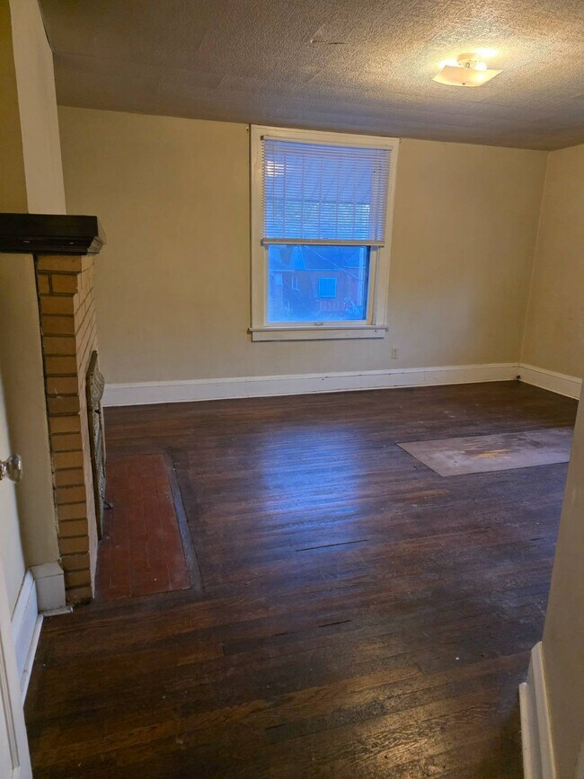 Foto del edificio - 2817 12th St NW