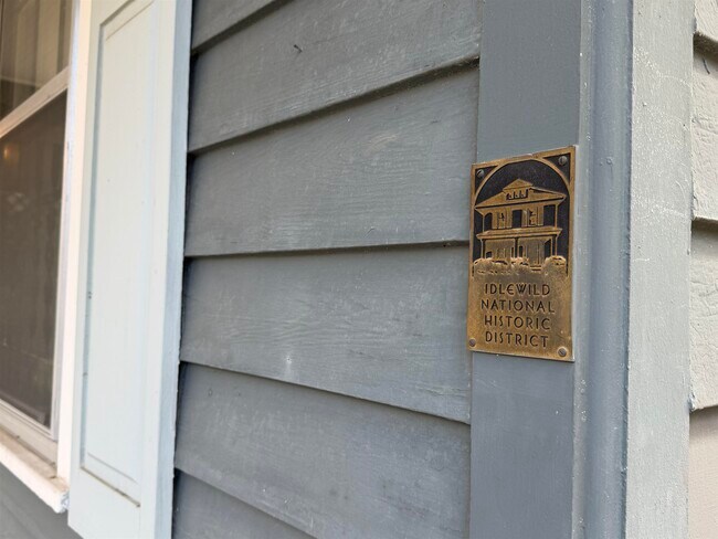 Foto del edificio - 1999 Peabody Ave