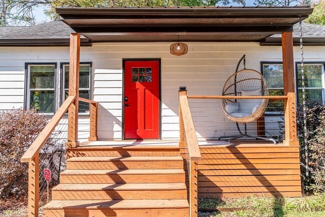 Building Photo - 607 Quillian Ave