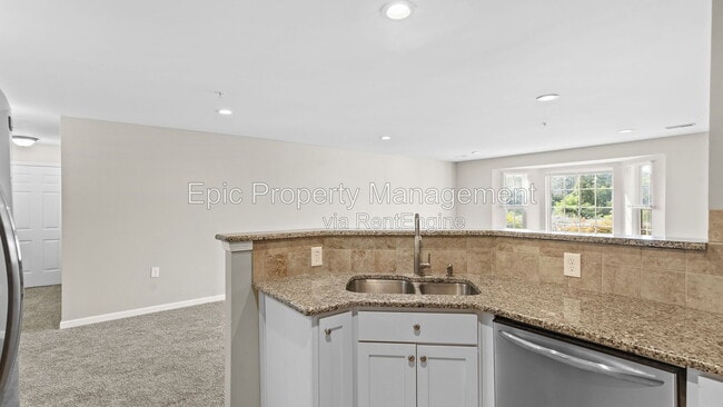 Foto del edificio - 4106 Rosalia Ln