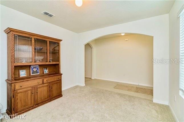 Building Photo - 5 br, 3 bath House - 3222 S Northview Rd