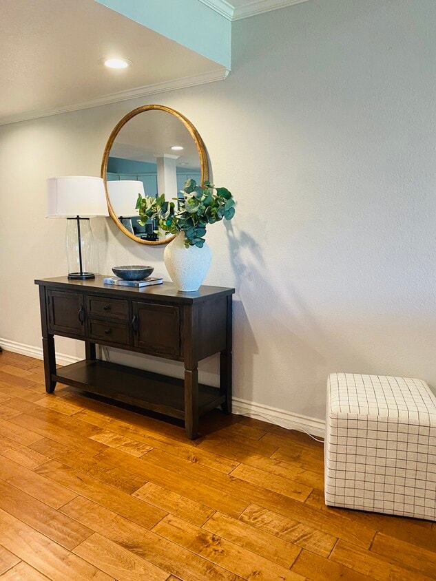 Foto principal - 500 S Oak Knoll Ave