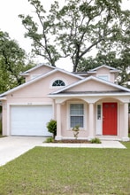 Building Photo - 835 McFall Ave